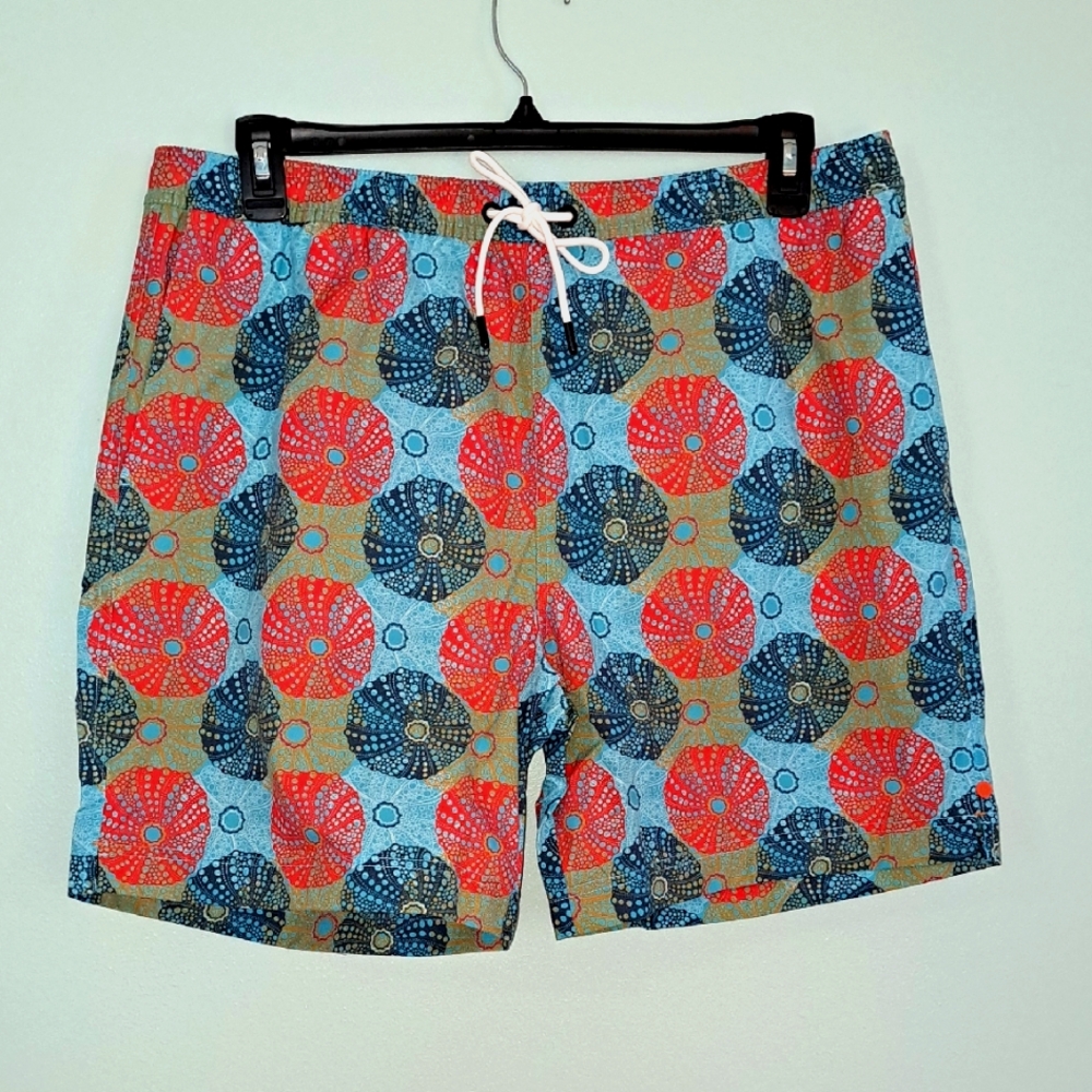 SWIMS Mens Swim Shorts w/Fabulous Multicolor Seashell Print, Mesh Liner, Size XL